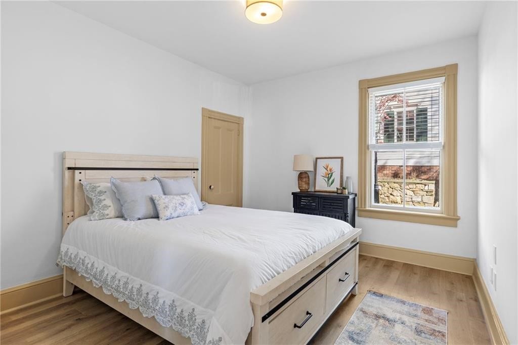 18 Barney Street, #2, Newport, RI 02840 18 Barney Street, #2, Newport, RI 02840