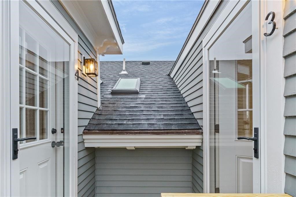 13 Sherman Street, #4, Newport, RI 02840 13 Sherman Street, #4, Newport, RI 02840