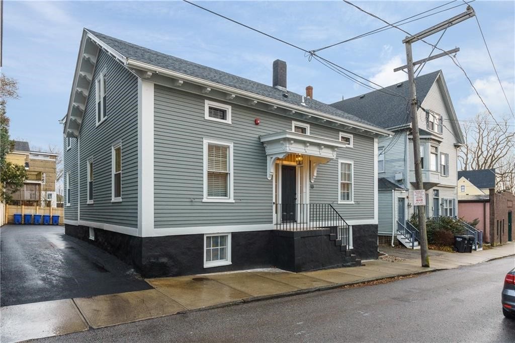 13 Sherman Street, #4, Newport, RI 02840 13 Sherman Street, #4, Newport, RI 02840