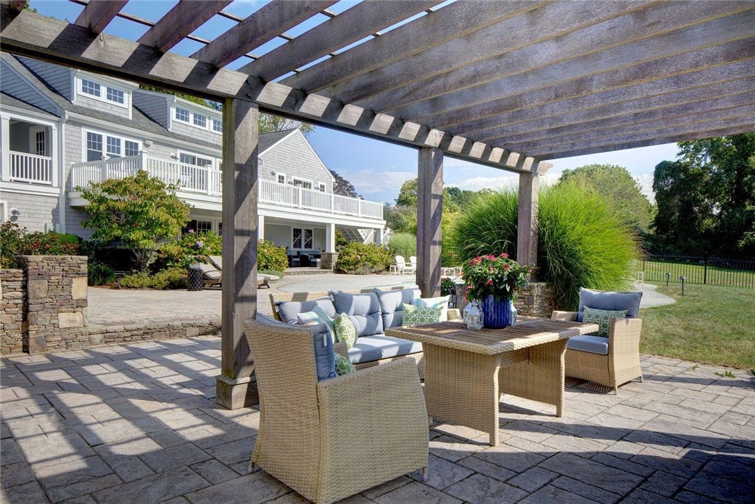 162 Indian Point Road, Tiverton, RI 02878 162 Indian Point Road, Tiverton, RI 02878