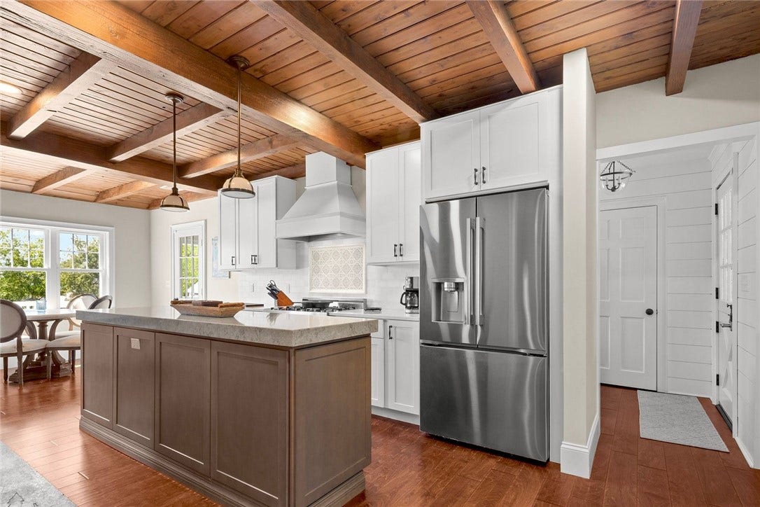 162 Indian Point Road, Tiverton, RI 02878 162 Indian Point Road, Tiverton, RI 02878