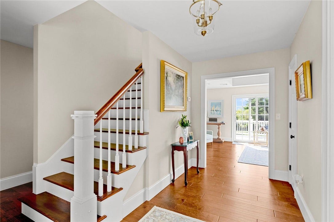 162 Indian Point Road, Tiverton, RI 02878 162 Indian Point Road, Tiverton, RI 02878