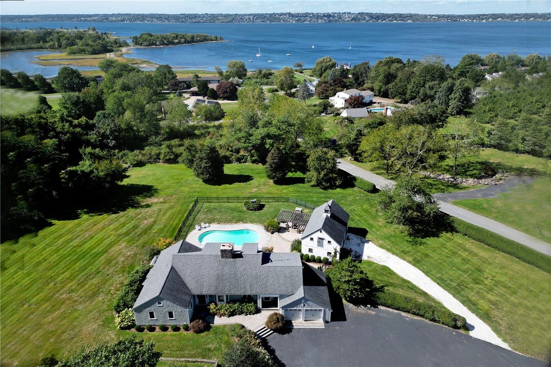 162 Indian Point Road, Tiverton, RI 02878 162 Indian Point Road, Tiverton, RI 02878