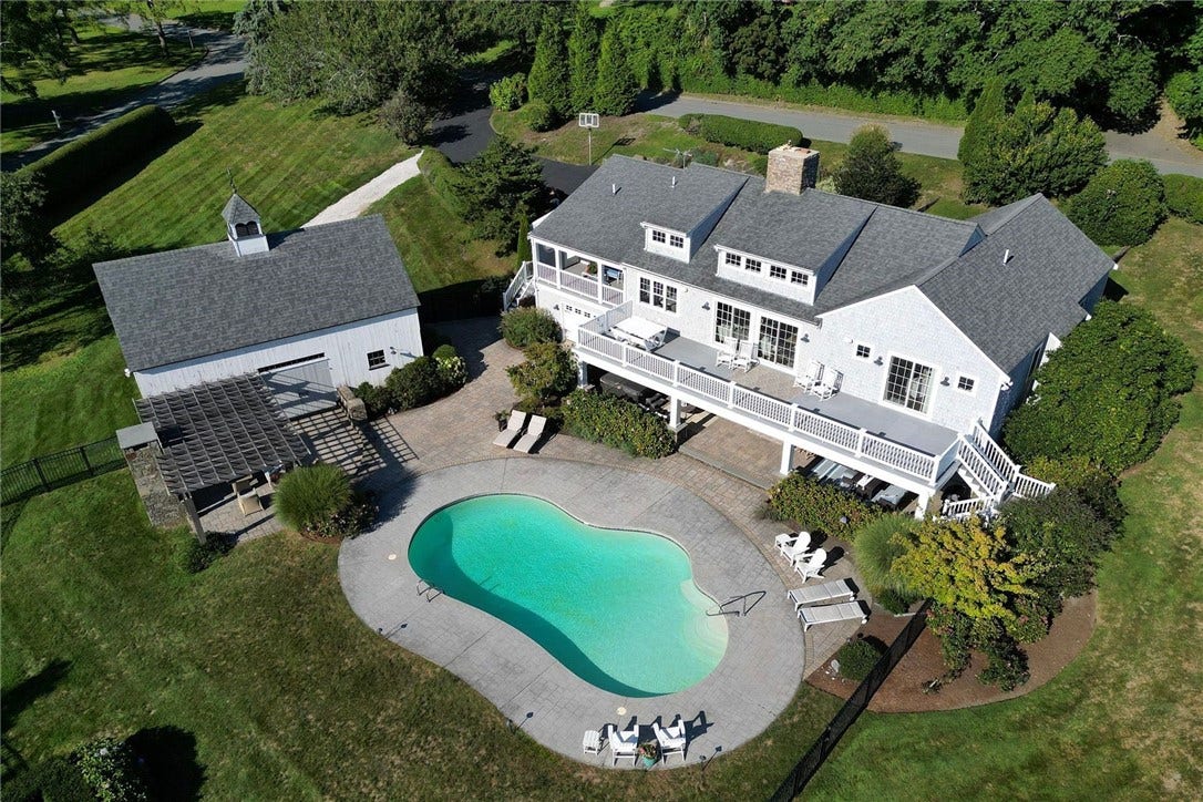 162 Indian Point Road, Tiverton, RI 02878 162 Indian Point Road, Tiverton, RI 02878