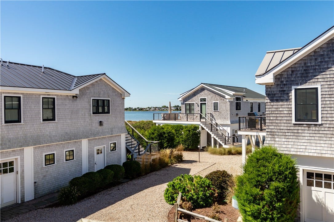 14 East Pointe Court, South Kingstown, RI 02879 14 East Pointe Court, South Kingstown, RI 02879