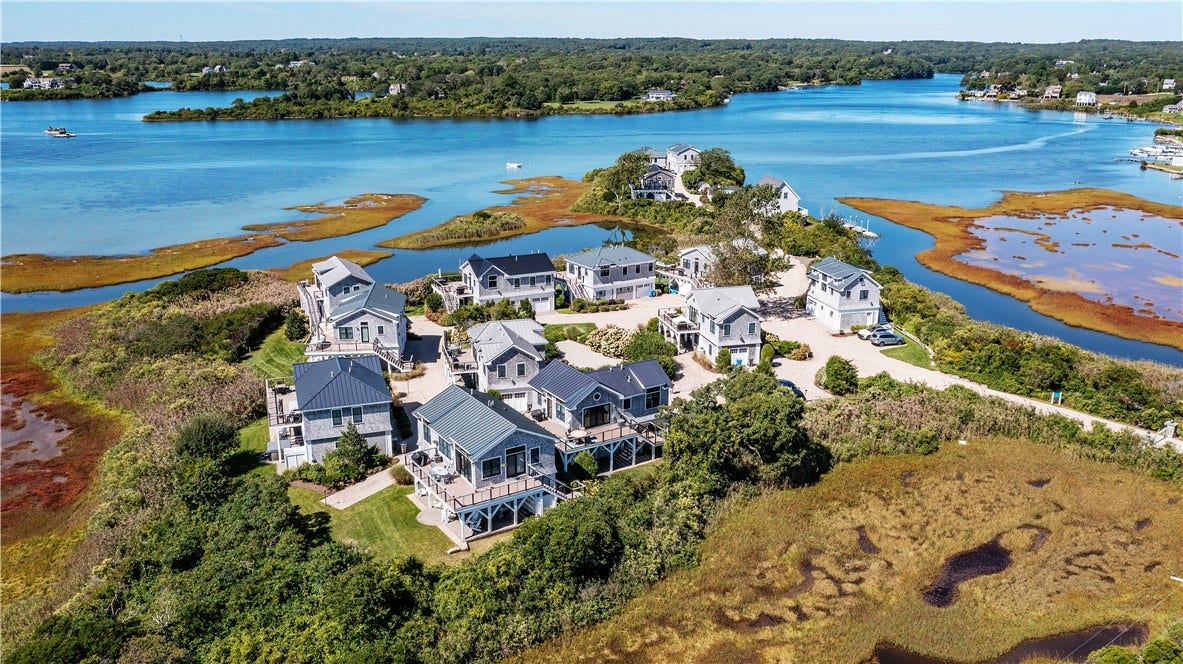14 East Pointe Court, South Kingstown, RI 02879 14 East Pointe Court, South Kingstown, RI 02879
