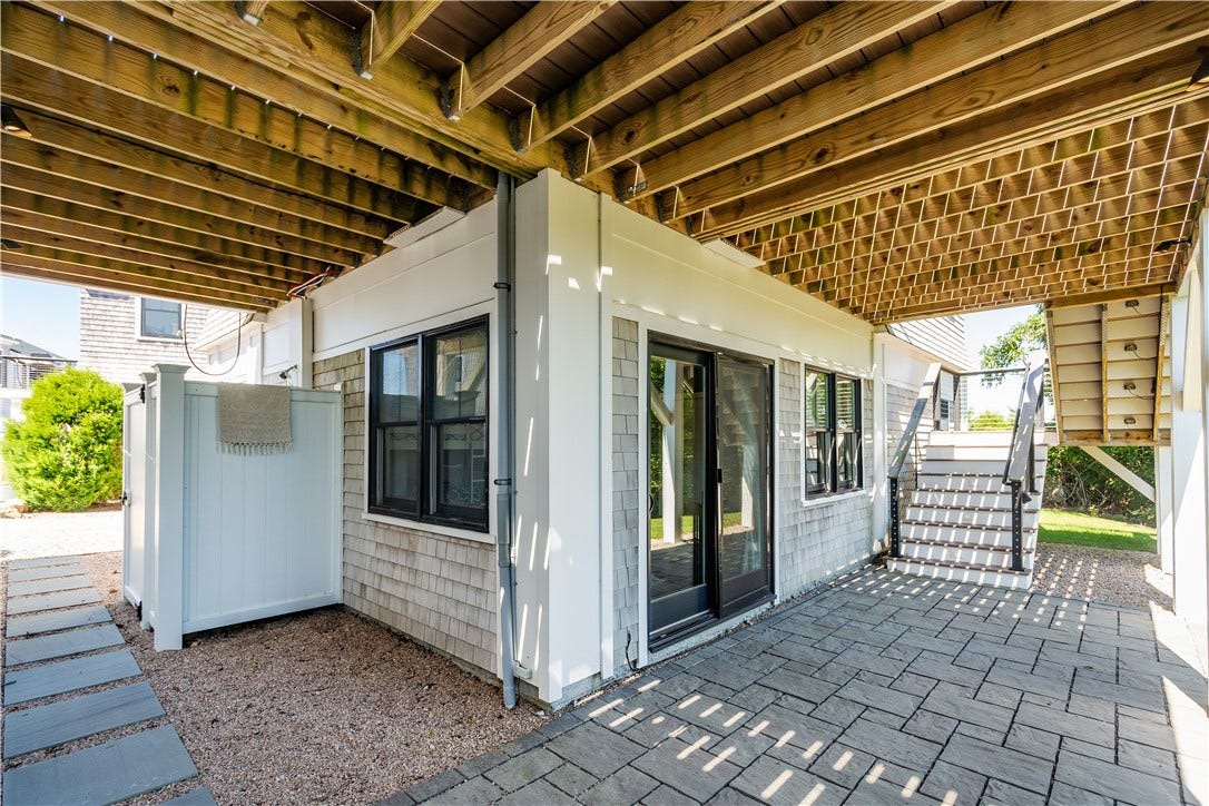 14 East Pointe Court, South Kingstown, RI 02879 14 East Pointe Court, South Kingstown, RI 02879