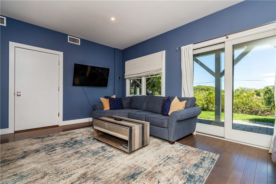 14 East Pointe Court, South Kingstown, RI 02879 14 East Pointe Court, South Kingstown, RI 02879
