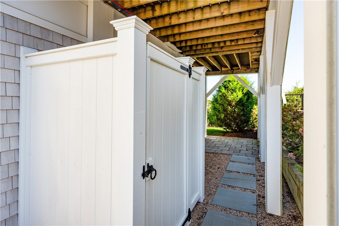 14 East Pointe Court, South Kingstown, RI 02879 14 East Pointe Court, South Kingstown, RI 02879