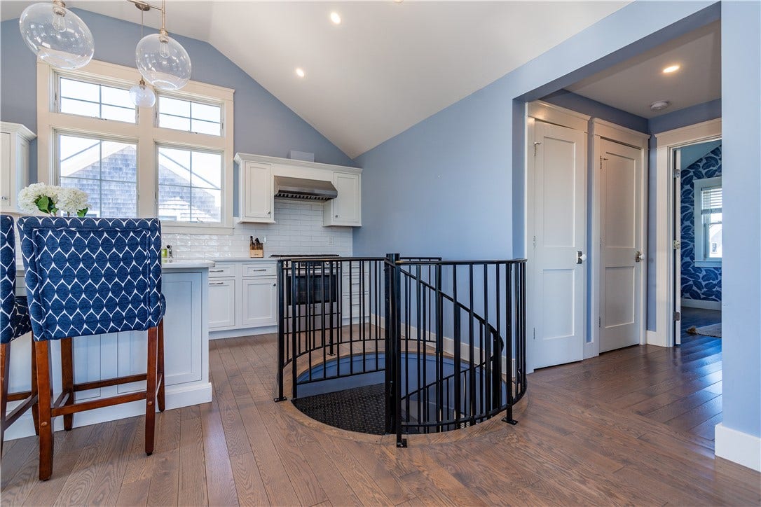 14 East Pointe Court, South Kingstown, RI 02879 14 East Pointe Court, South Kingstown, RI 02879
