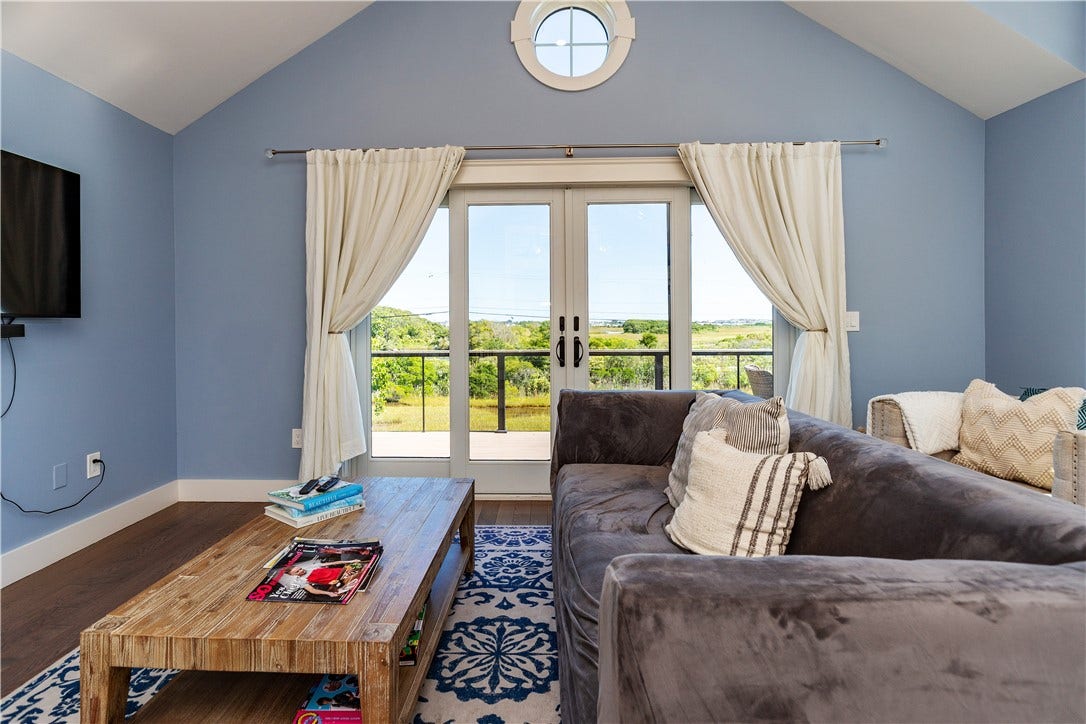 14 East Pointe Court, South Kingstown, RI 02879 14 East Pointe Court, South Kingstown, RI 02879