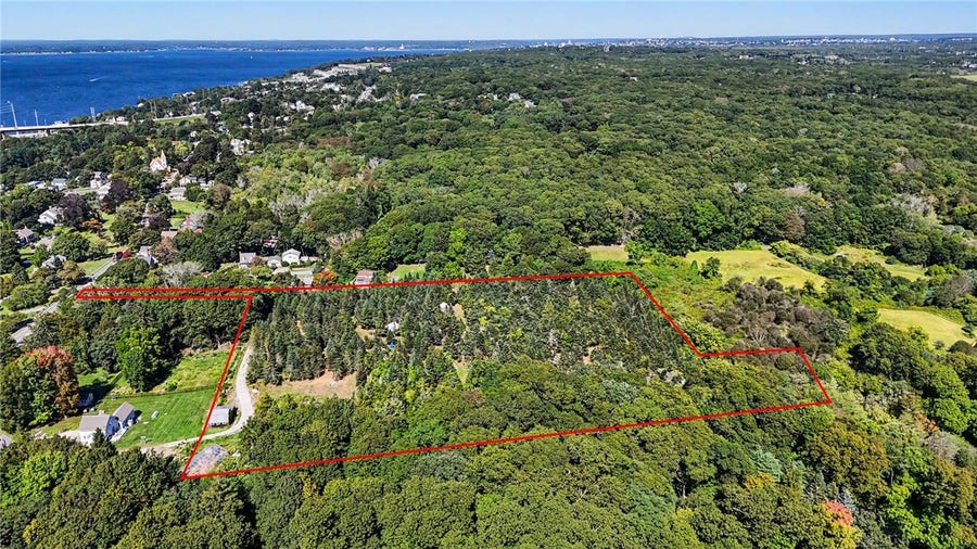 Property photo for 174 Highland Road, Tiverton, RI