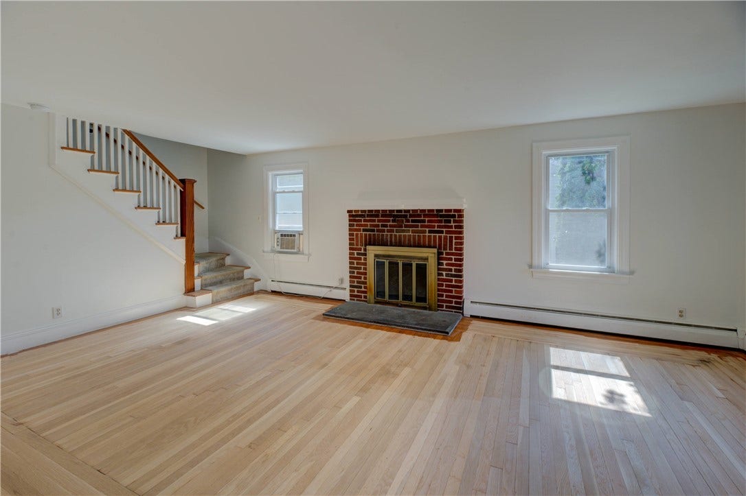 73 South River Drive, Narragansett, RI 02882 73 South River Drive, Narragansett, RI 02882
