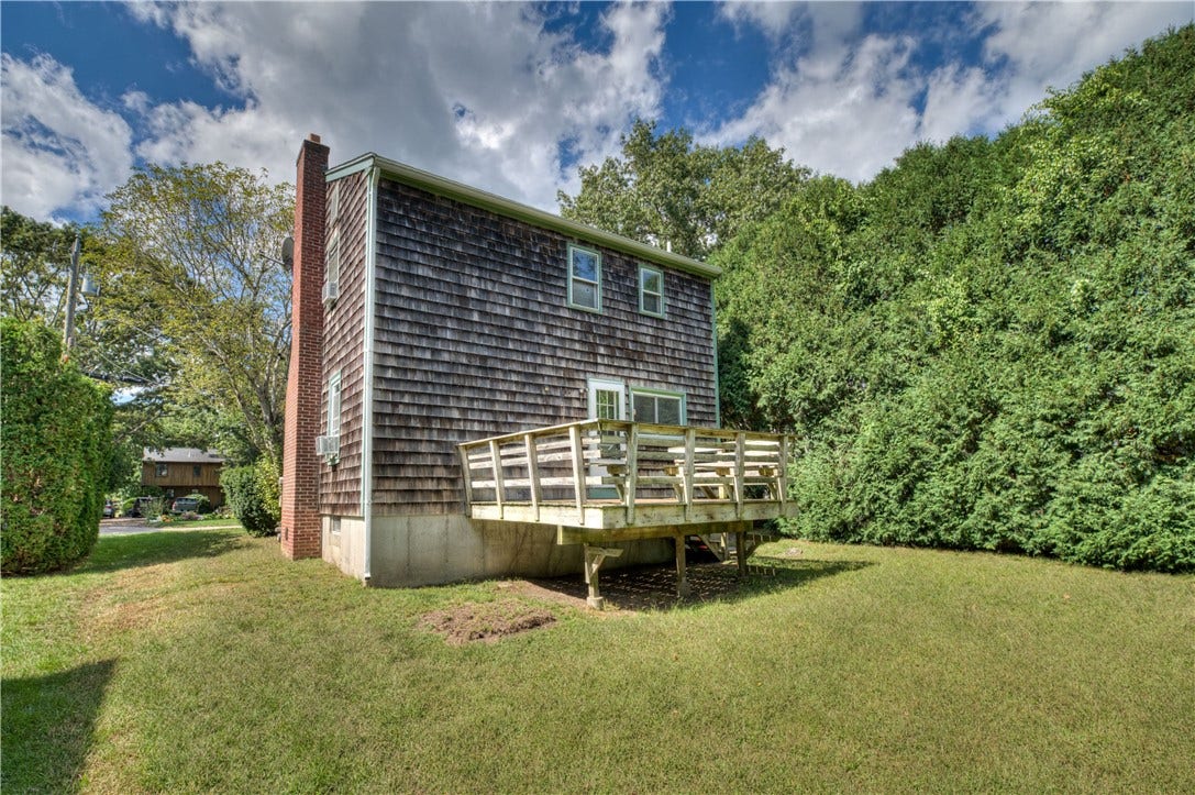 73 South River Drive, Narragansett, RI 02882 73 South River Drive, Narragansett, RI 02882