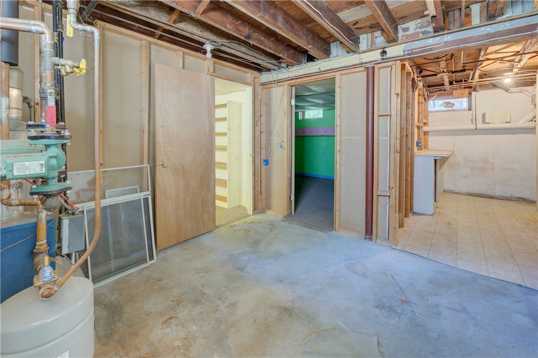 73 South River Drive, Narragansett, RI 02882 73 South River Drive, Narragansett, RI 02882