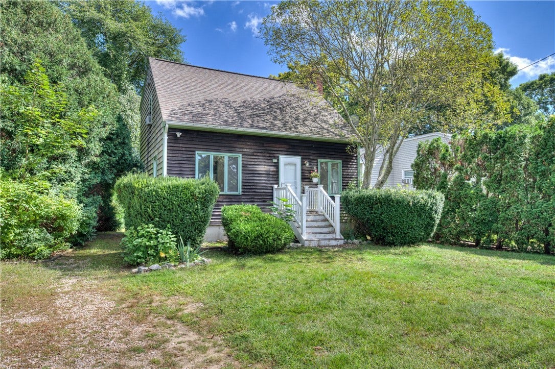 73 South River Drive, Narragansett, RI 02882 73 South River Drive, Narragansett, RI 02882