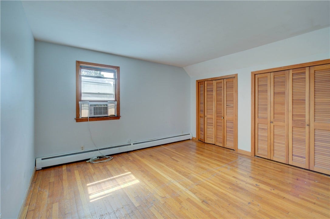 73 South River Drive, Narragansett, RI 02882 73 South River Drive, Narragansett, RI 02882