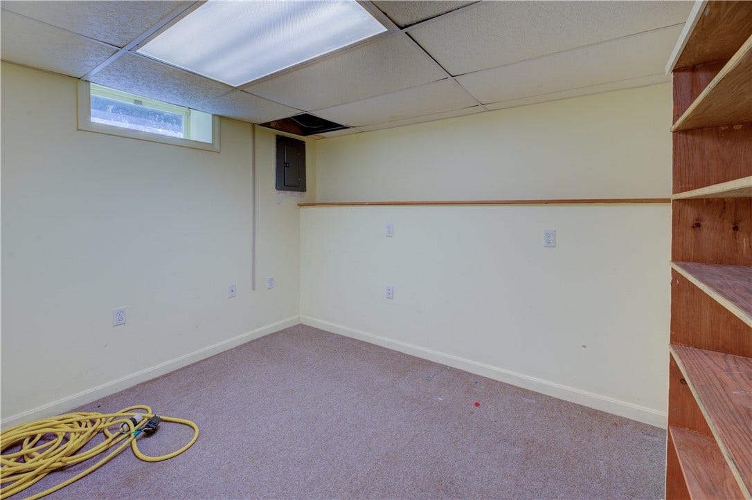 73 South River Drive, Narragansett, RI 02882 73 South River Drive, Narragansett, RI 02882