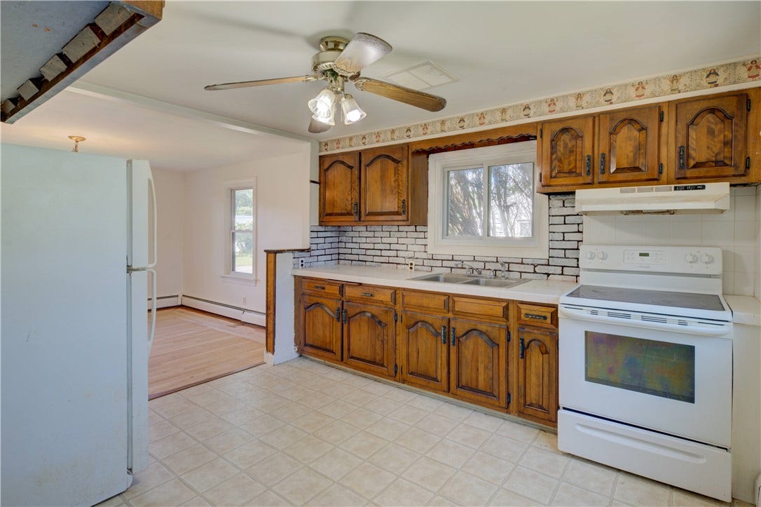 73 South River Drive, Narragansett, RI 02882 73 South River Drive, Narragansett, RI 02882