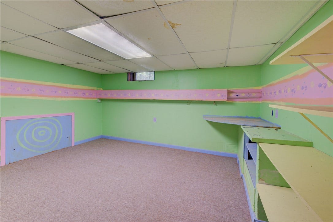 73 South River Drive, Narragansett, RI 02882 73 South River Drive, Narragansett, RI 02882