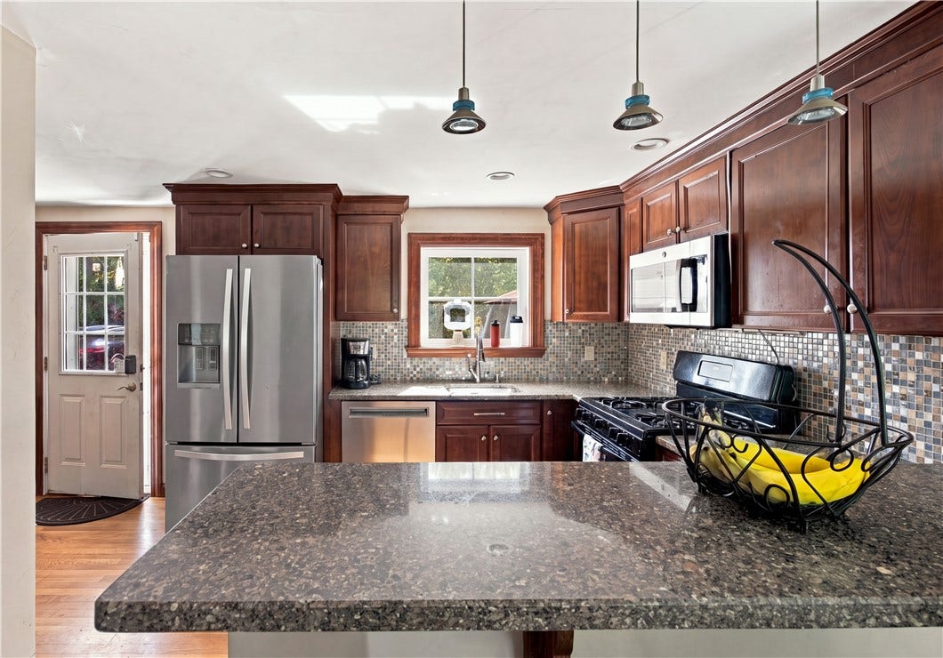 11 Sayles Hill Rd Road, North Smithfield, RI 02896 11 Sayles Hill Rd Road, North Smithfield, RI 02896