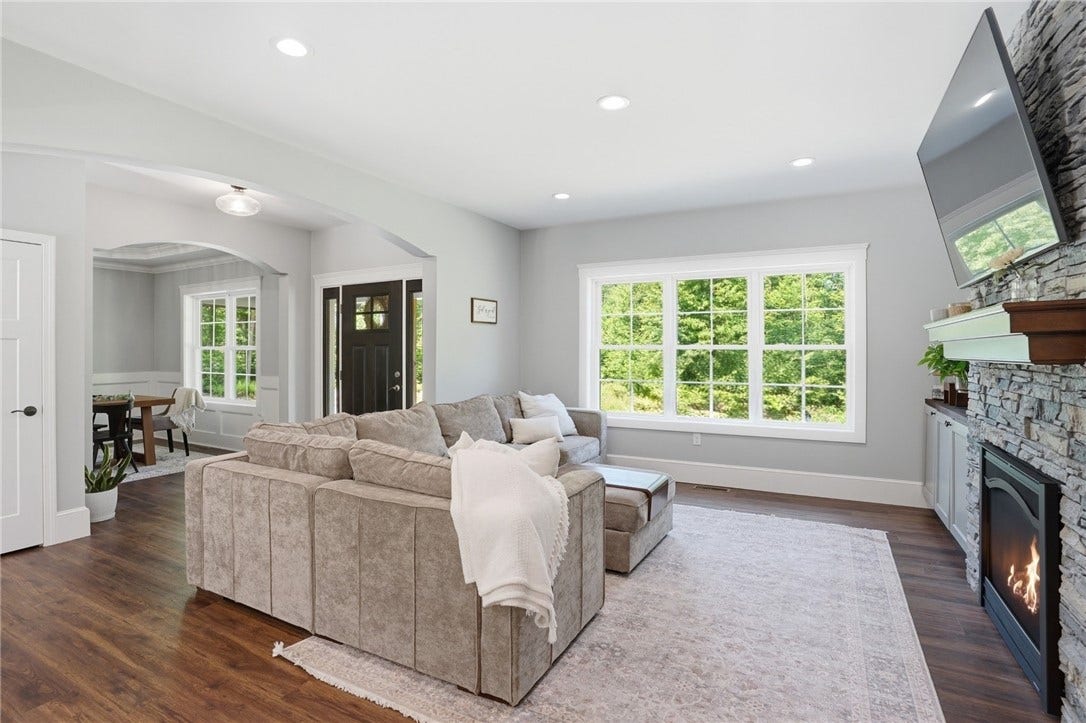130 Jackson Schoolhouse Road, Burrillville, RI 02859 130 Jackson Schoolhouse Road, Burrillville, RI 02859