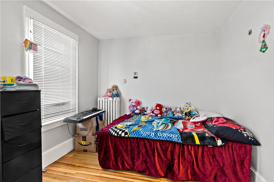 15 Kilburn Ct Court, Newport, RI 02840 15 Kilburn Ct Court, Newport, RI 02840