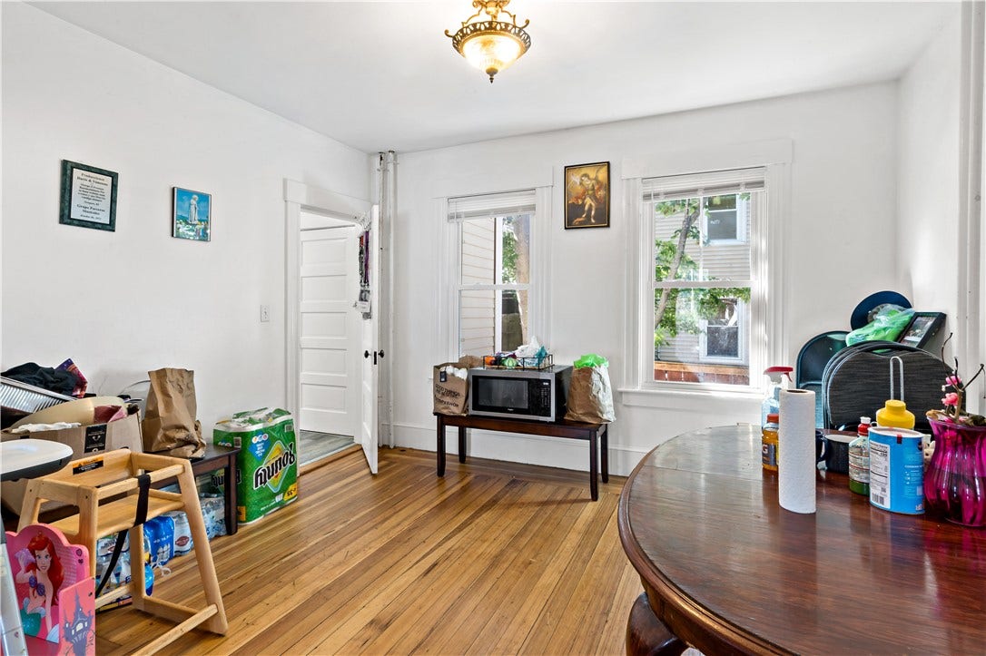 15 Kilburn Ct Court, Newport, RI 02840 15 Kilburn Ct Court, Newport, RI 02840