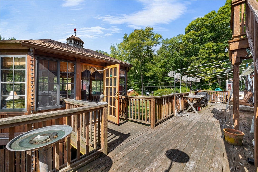 45 North Road, Hopkinton, RI 02833 45 North Road, Hopkinton, RI 02833