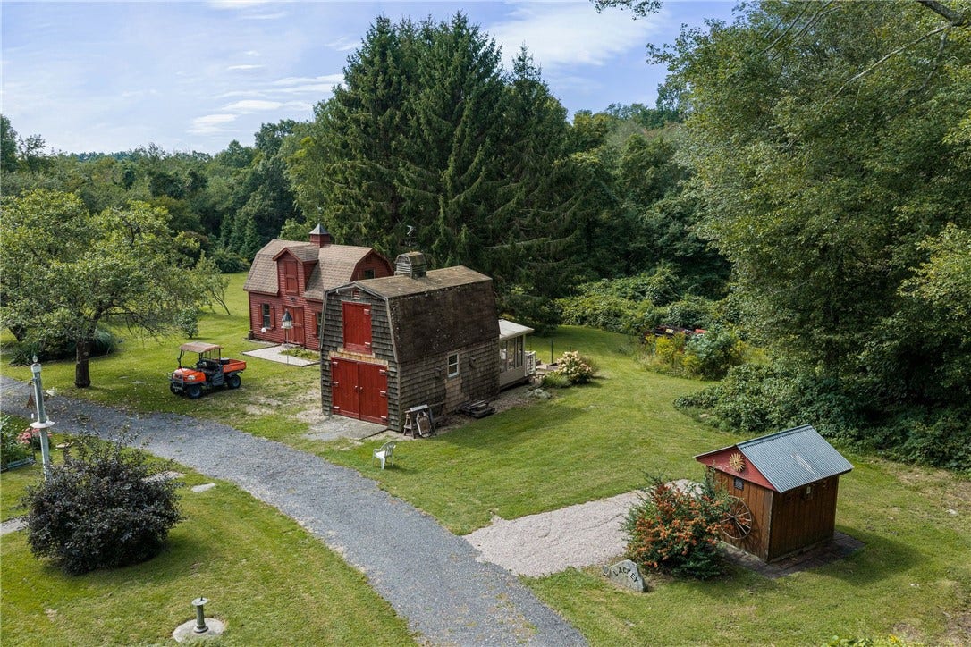 45 North Road, Hopkinton, RI 02833 45 North Road, Hopkinton, RI 02833