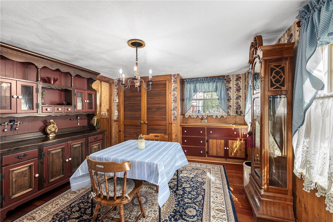 45 North Road, Hopkinton, RI 02833 45 North Road, Hopkinton, RI 02833