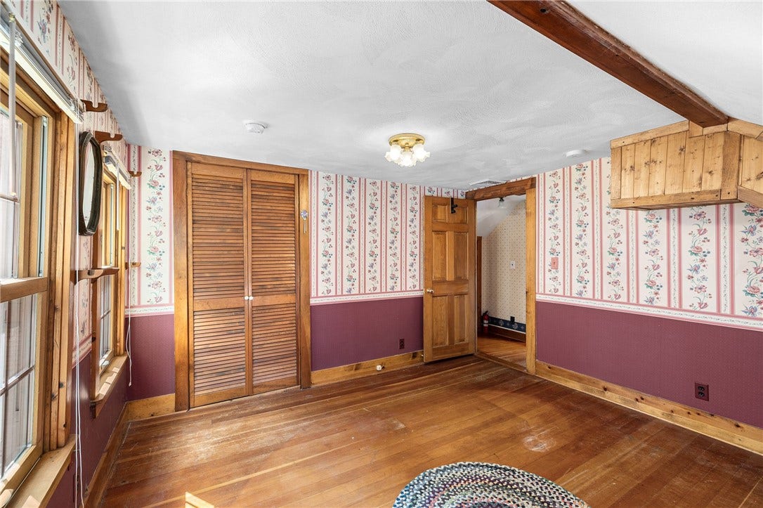 45 North Road, Hopkinton, RI 02833 45 North Road, Hopkinton, RI 02833