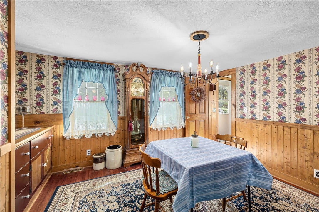 45 North Road, Hopkinton, RI 02833 45 North Road, Hopkinton, RI 02833
