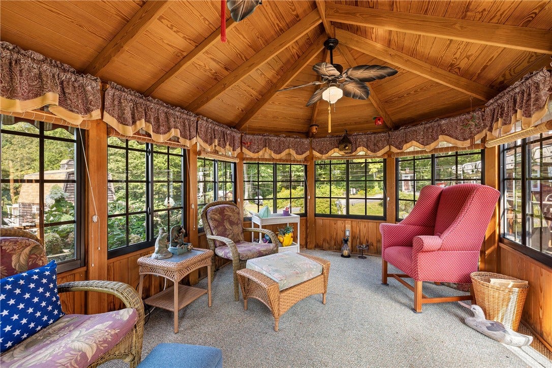 45 North Road, Hopkinton, RI 02833 45 North Road, Hopkinton, RI 02833