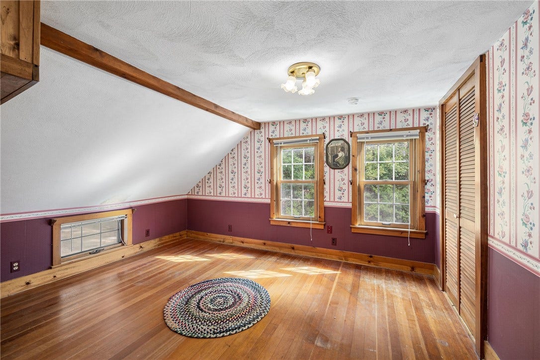 45 North Road, Hopkinton, RI 02833 45 North Road, Hopkinton, RI 02833