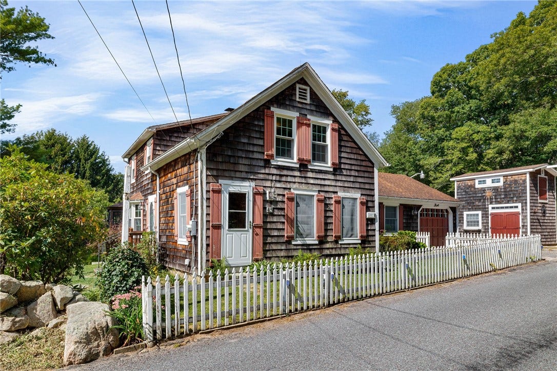 45 North Road, Hopkinton, RI 02833 45 North Road, Hopkinton, RI 02833