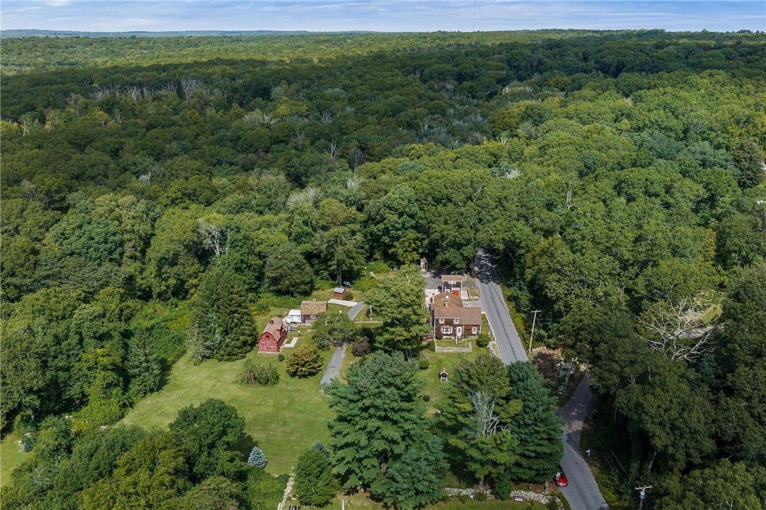 45 North Road, Hopkinton, RI 02833 45 North Road, Hopkinton, RI 02833