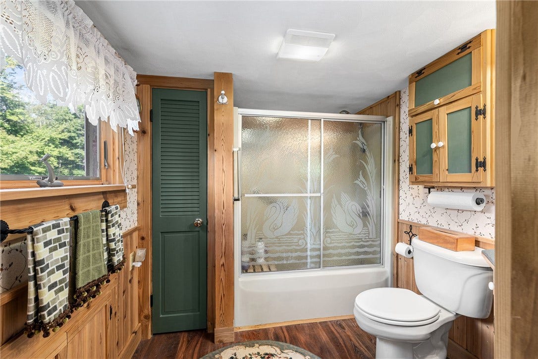 45 North Road, Hopkinton, RI 02833 45 North Road, Hopkinton, RI 02833