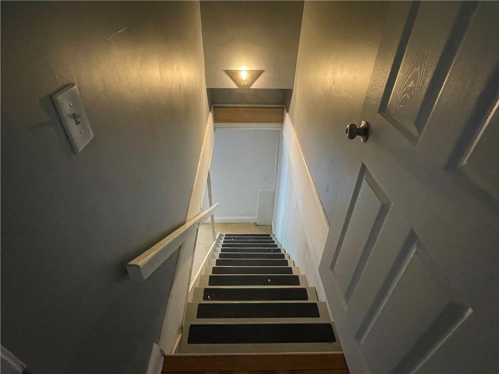 25 Waite Court, North Kingstown, RI 02852 25 Waite Court, North Kingstown, RI 02852