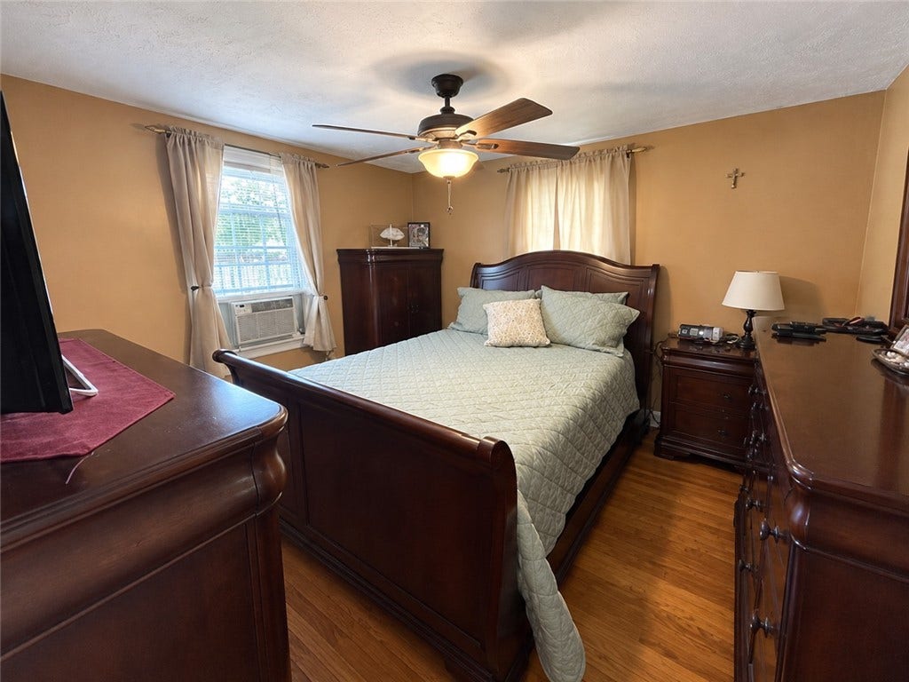220 Sachem Road, North Kingstown, RI 02852 220 Sachem Road, North Kingstown, RI 02852