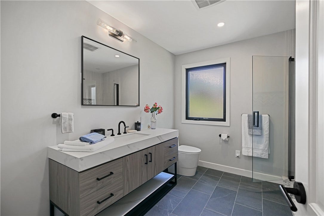 259 Taylor Road, Portsmouth, RI 02871 259 Taylor Road, Portsmouth, RI 02871