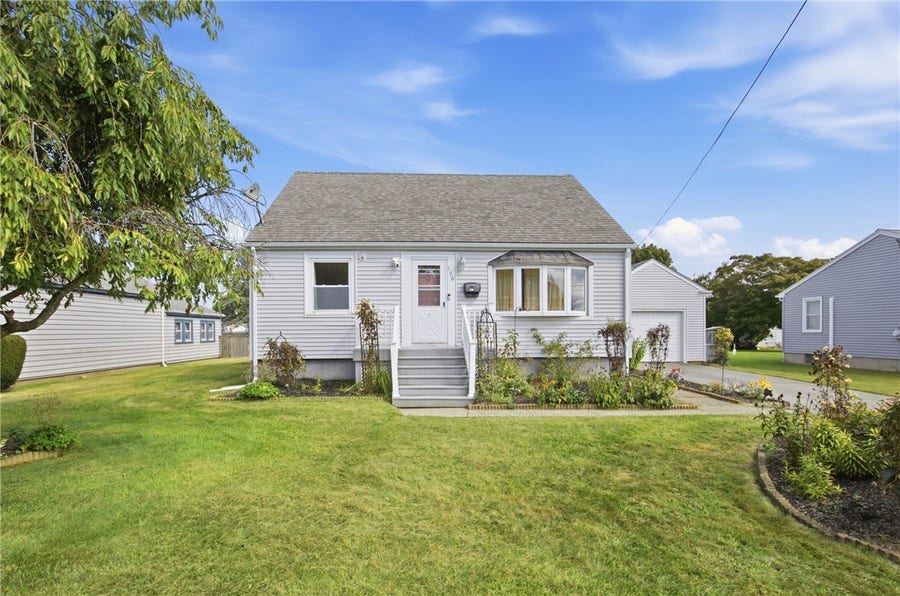 Property photo for 136 Durfee Road, Tiverton, RI