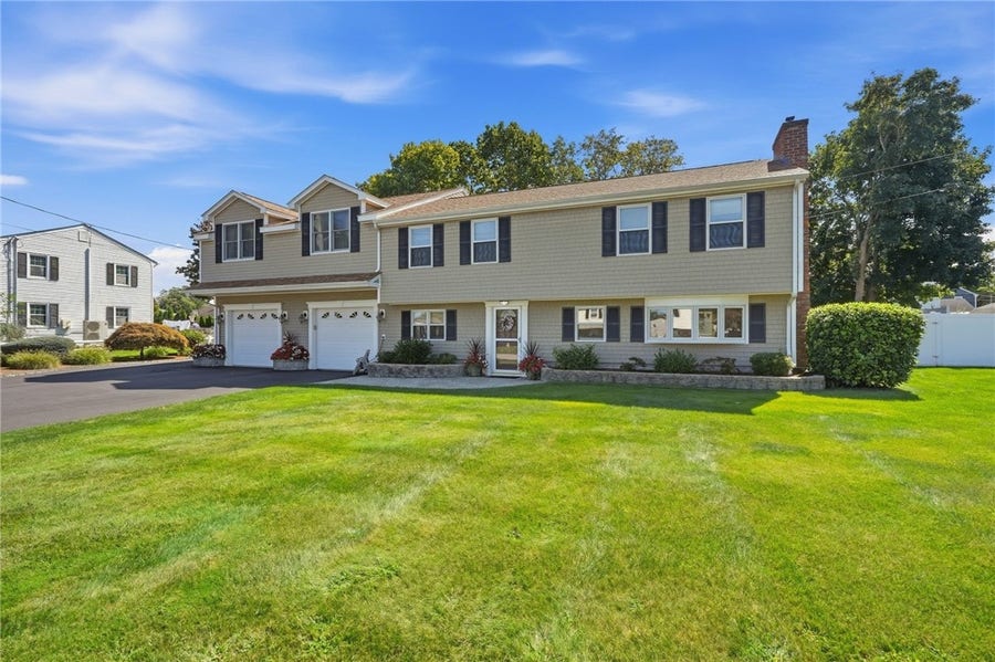 Property photo for 4 Roosevelt Drive, Bristol, RI