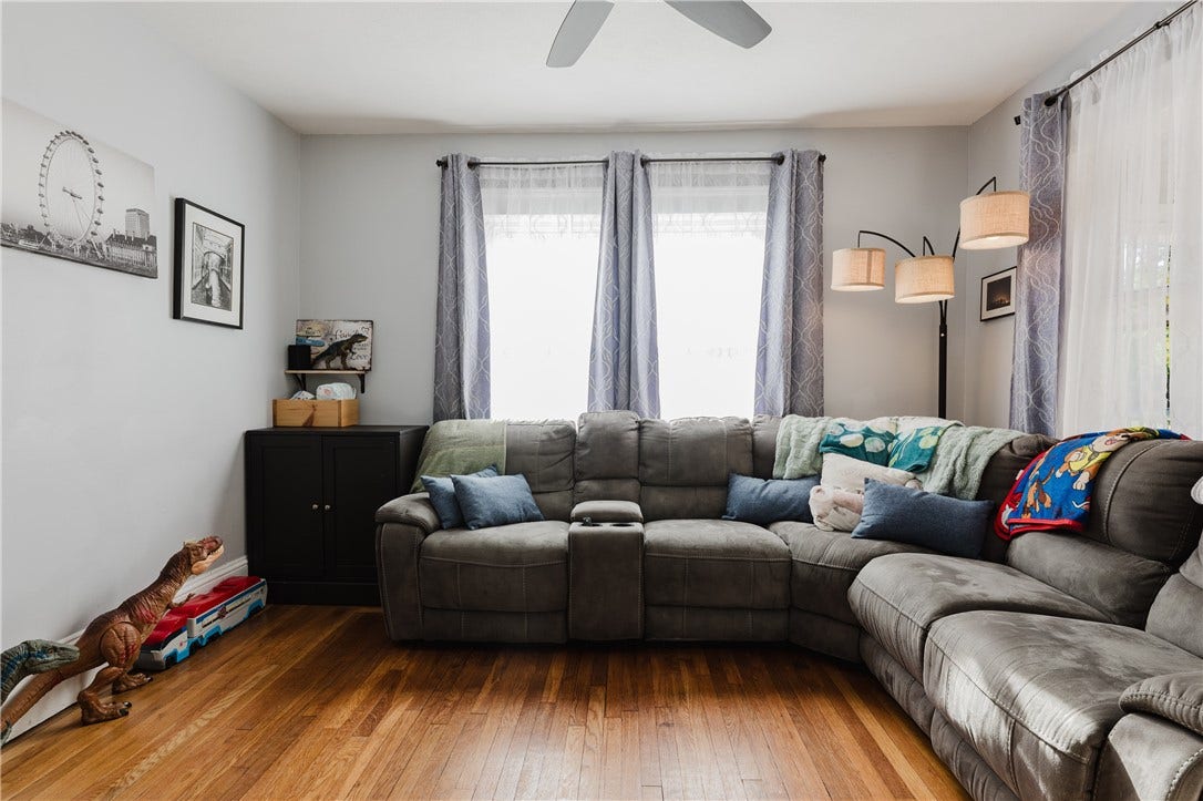 27 Cecile Street, Lincoln, RI 02865