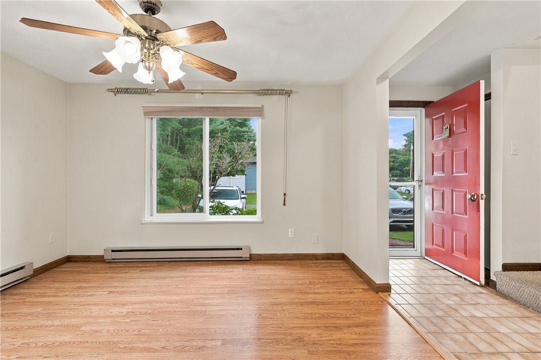 127 Pleasant View Avenue, #40, Smithfield, RI 02917