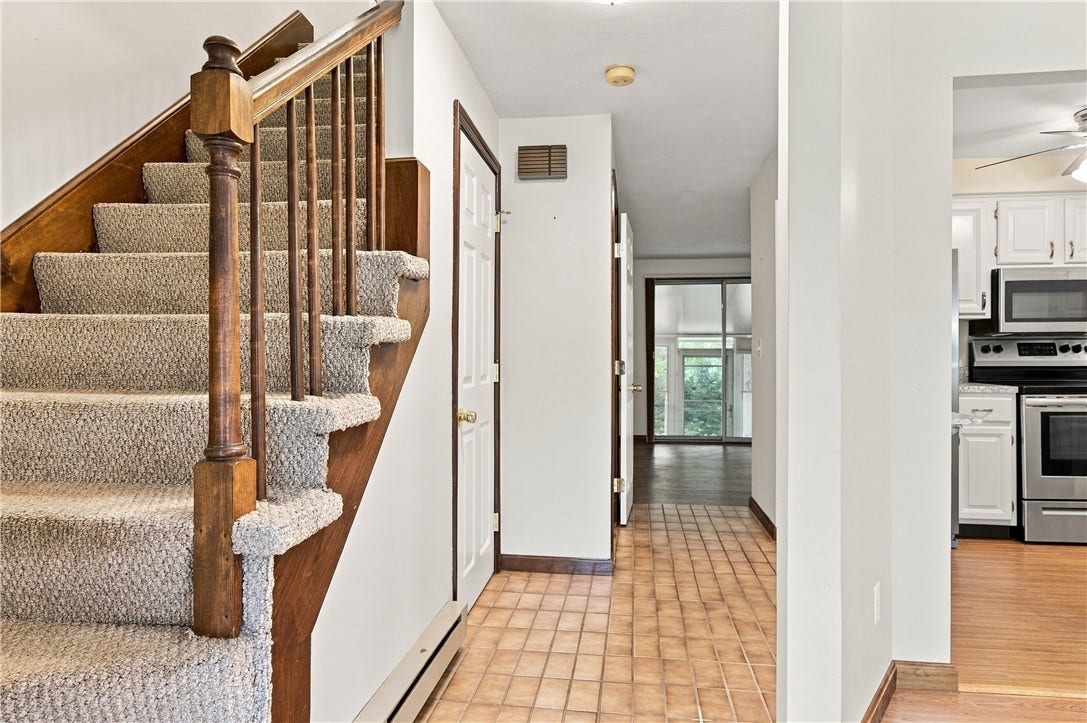 127 Pleasant View Avenue, #40, Smithfield, RI 02917