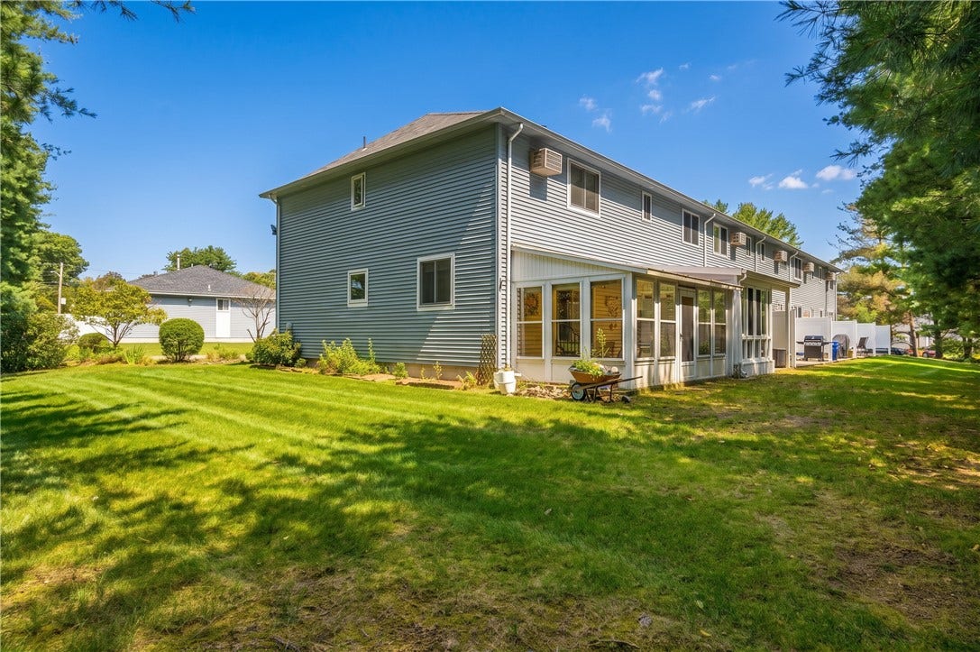127 Pleasant View Avenue, #40, Smithfield, RI 02917