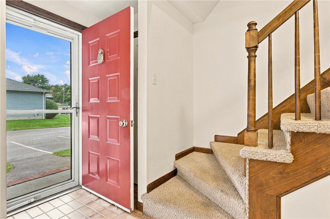 127 Pleasant View Avenue, #40, Smithfield, RI 02917