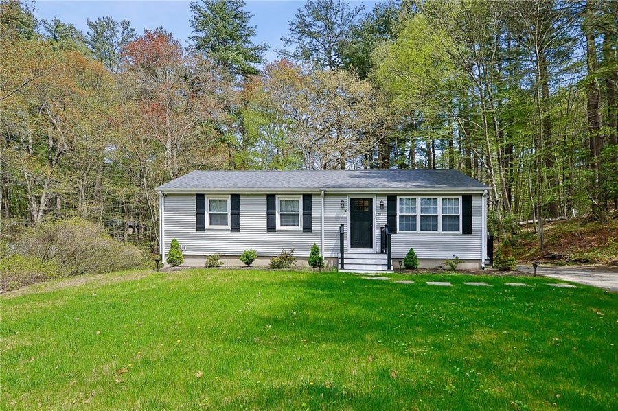 Property photo for 611 Lake Washington Drive, Glocester, RI