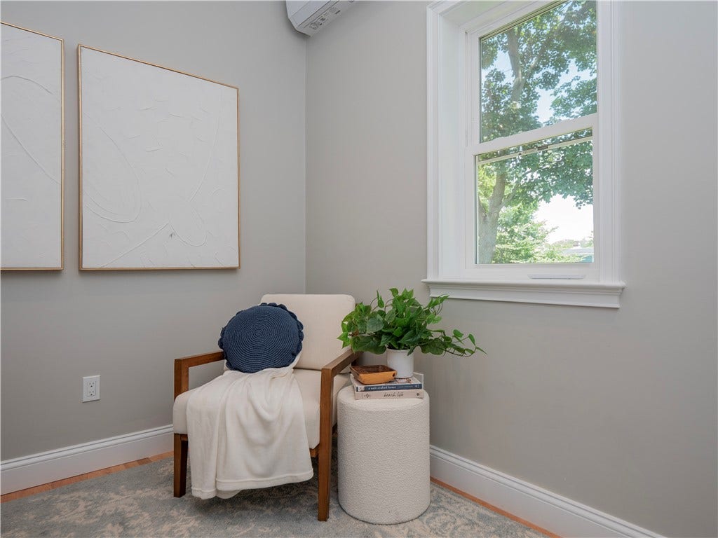 31 Prescott Hall Road, Newport, RI 02840 31 Prescott Hall Road, Newport, RI 02840